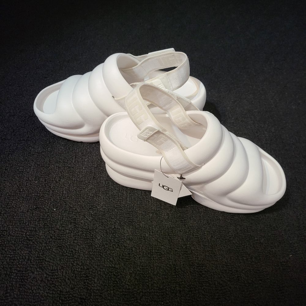 Ugg sandal Aww Yeah